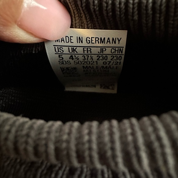 Adidas Yeezy 450 Dark Slate - Picture 3 of 7